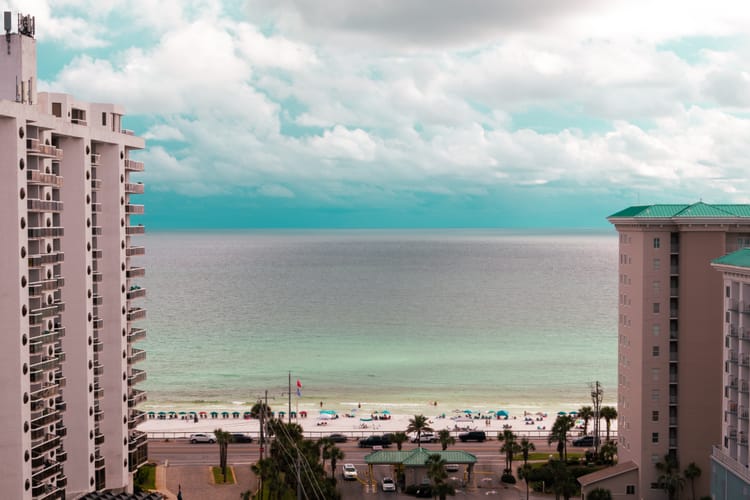 A view from a hotel balcony of the ocean in Destin, FL.